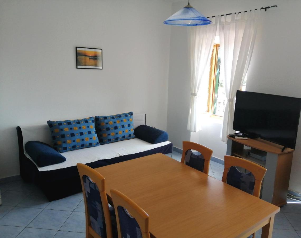 Apartments Dalmatian Stone House Turanj Dış mekan fotoğraf