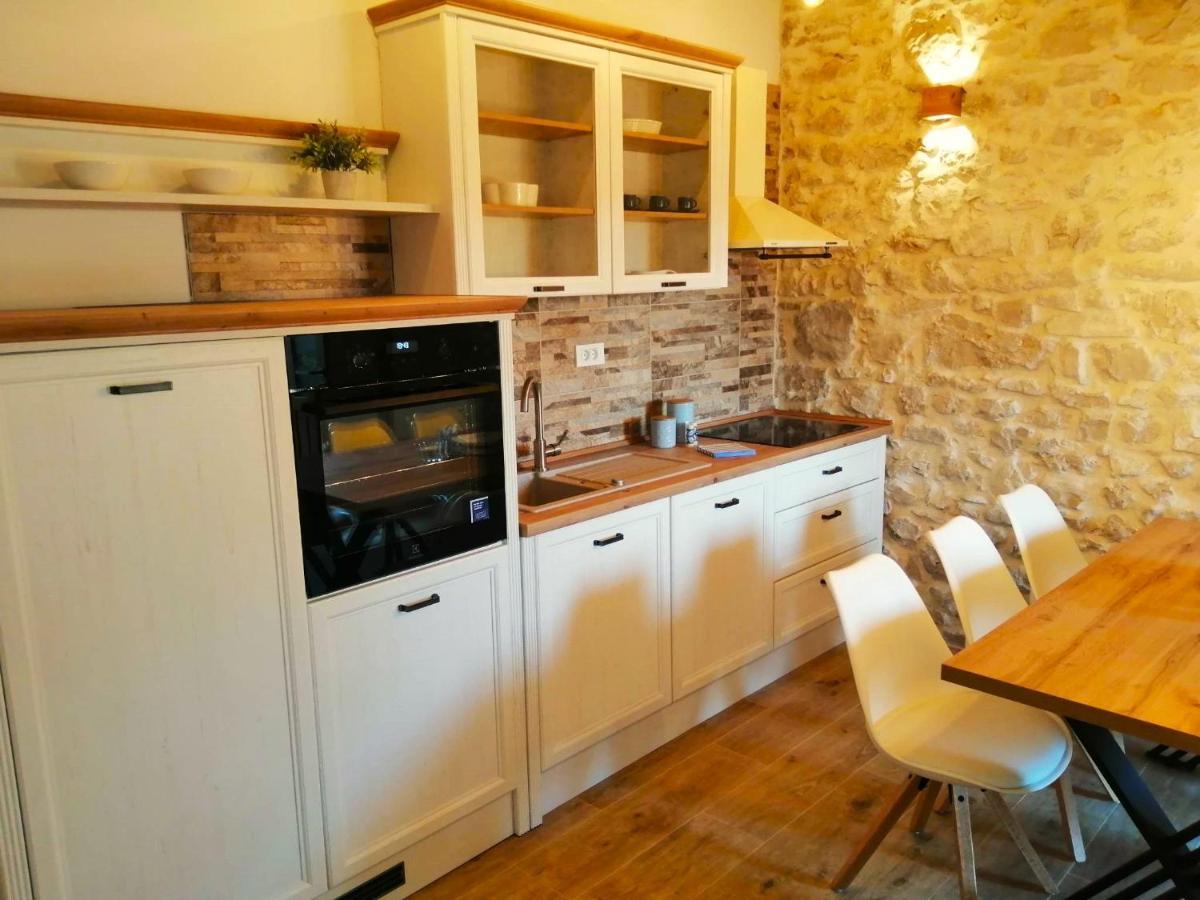 Apartments Dalmatian Stone House Turanj Dış mekan fotoğraf