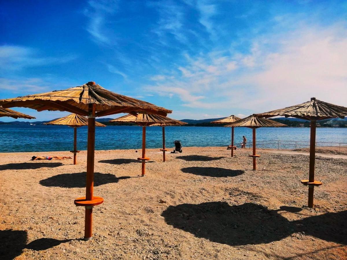 Apartments Dalmatian Stone House Turanj Dış mekan fotoğraf