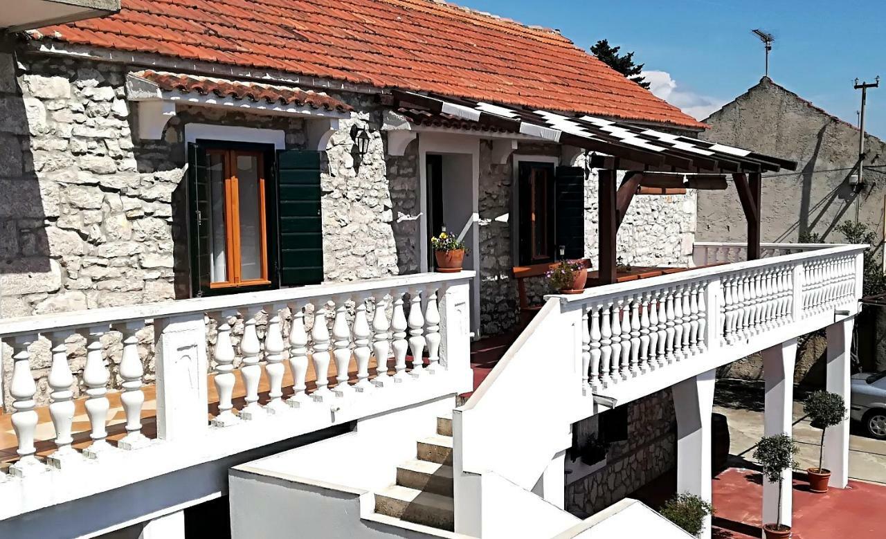 Apartments Dalmatian Stone House Turanj Dış mekan fotoğraf